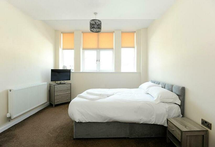 فندق Apartment In Central Halifax