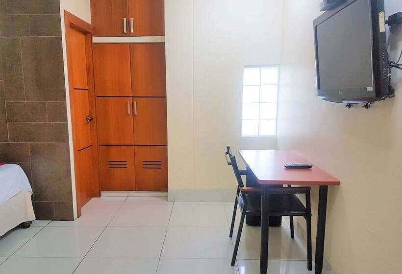 여관 Murali   Cerca Del Aeropuerto De Guayaquil