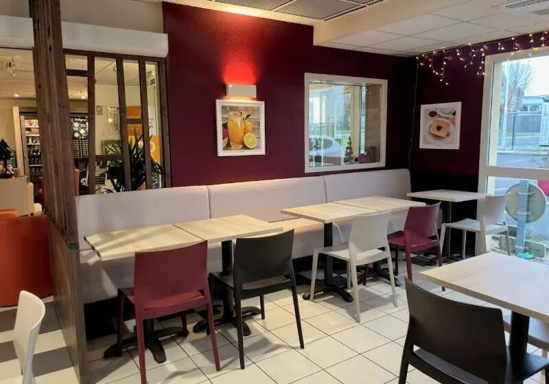 Hotelli Ace Hôtel Châteauroux Déols