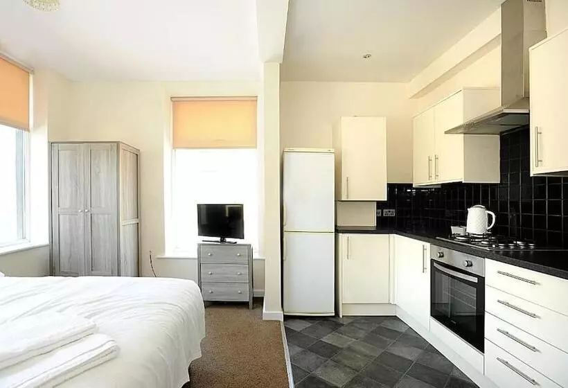 فندق Apartment In Central Halifax