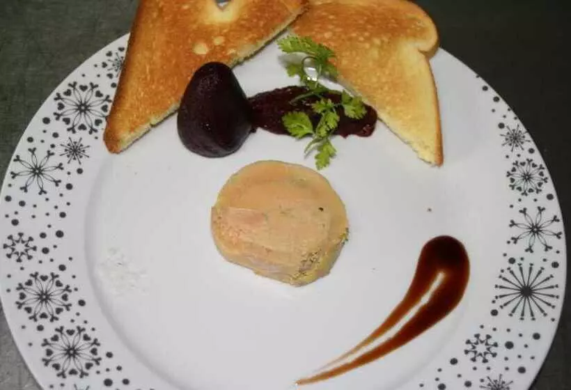 فندق Logis Hôtel Auberge De L Etang