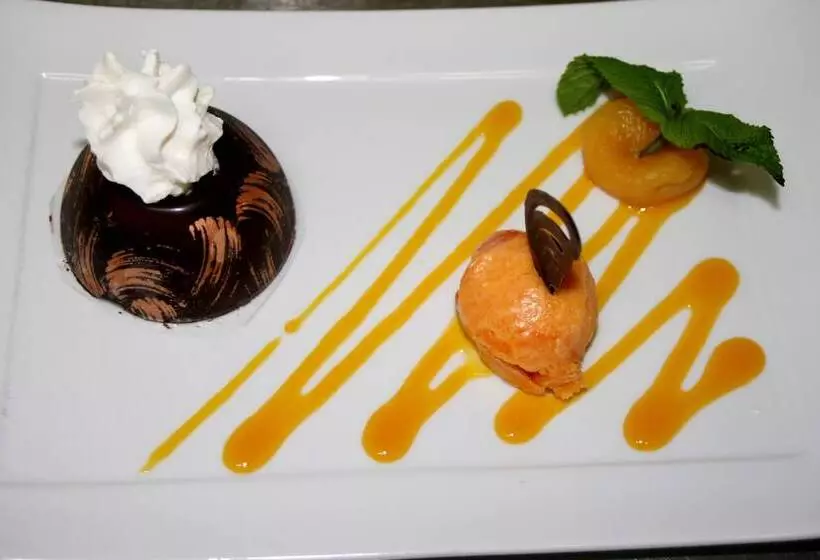 فندق Logis Hôtel Auberge De L Etang