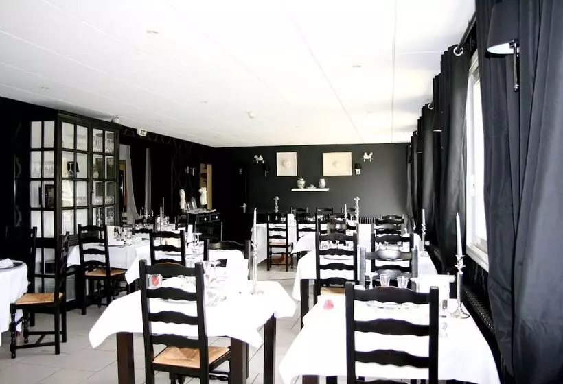 فندق Logis Hôtel Auberge De L Etang