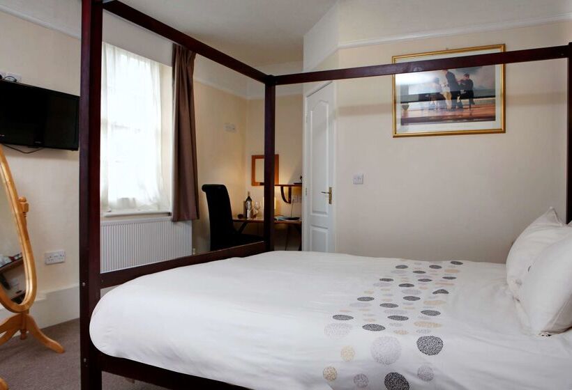 Отель Deincourt