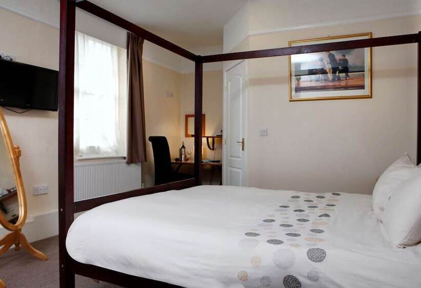 Отель Deincourt