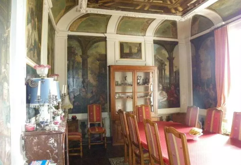 ホテル Château De Colliers