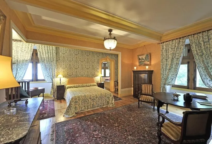 Отель Château De Vollore