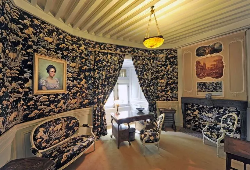 Отель Château De Vollore