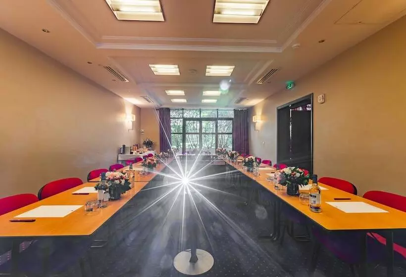 בית מלון כפרי De Berny