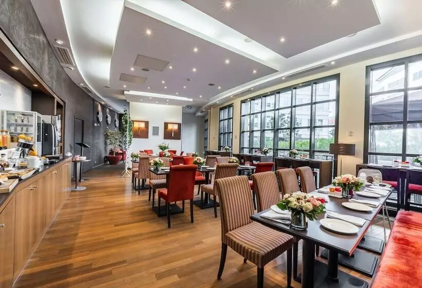 בית מלון כפרי De Berny