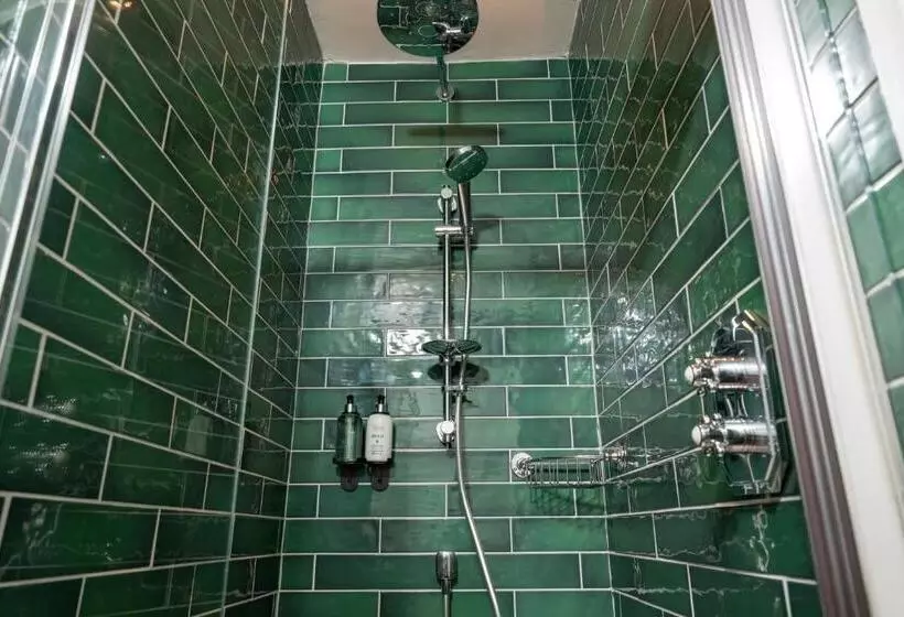 ホテル Himley House By Chef & Brewer Collection