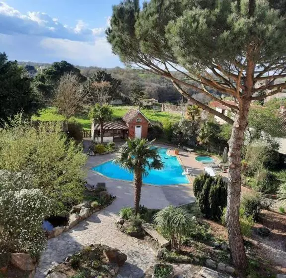 호텔 Hôtel De La Barbacane