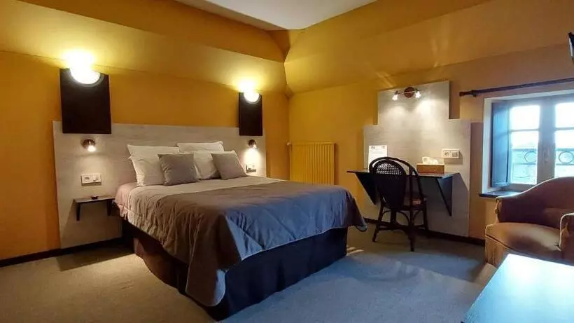 호텔 Hôtel De La Barbacane