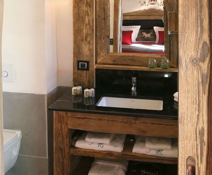 호텔 La Bouitte   Hôtel Relais & Châteaux