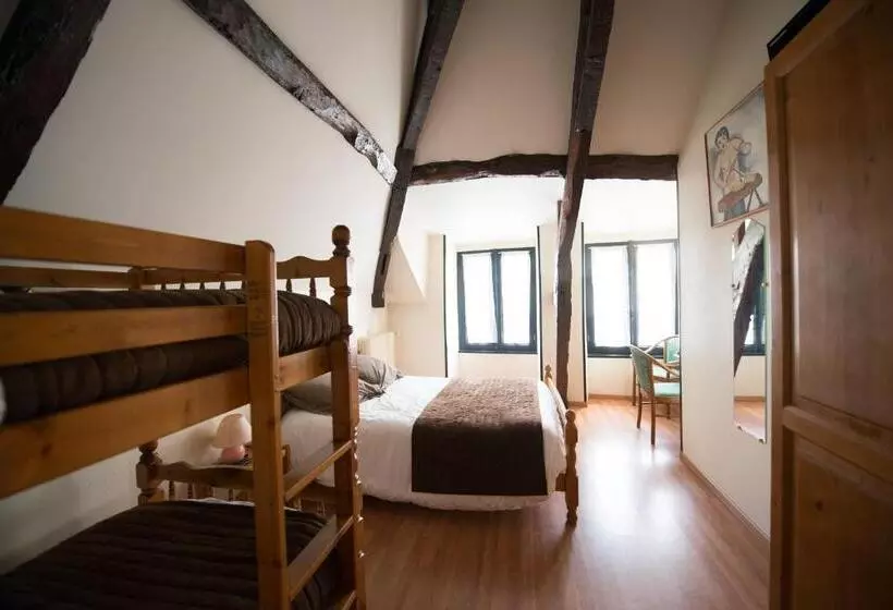 Отель La Croix Verte  Le Relais Des Moulins