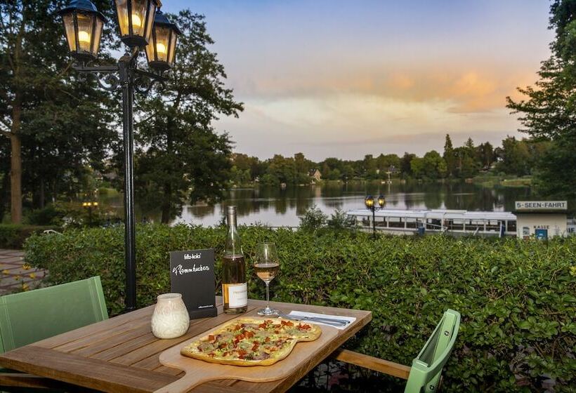 ホテル Lake House Plon