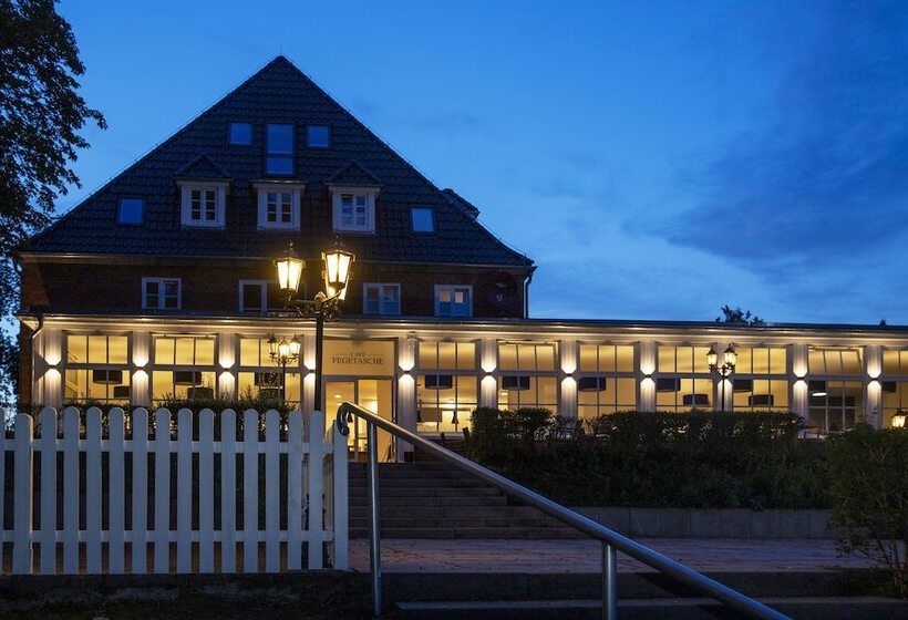 ホテル Lake House Plon