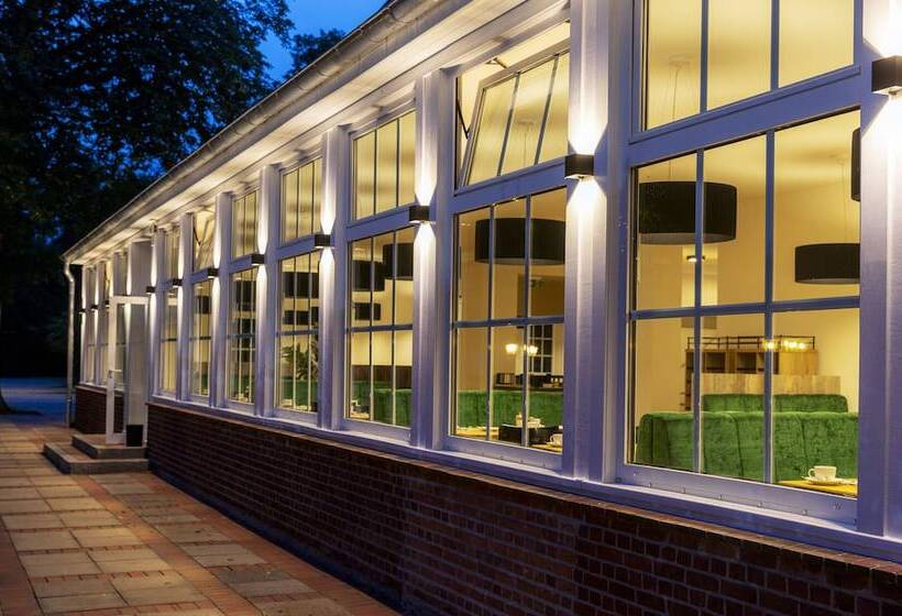 ホテル Lake House Plon