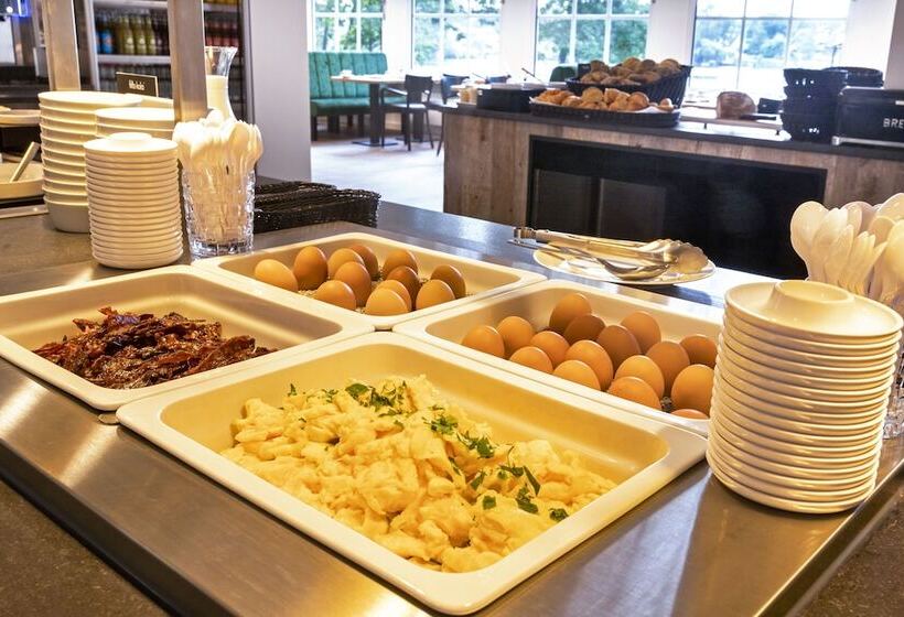 ホテル Lake House Plon