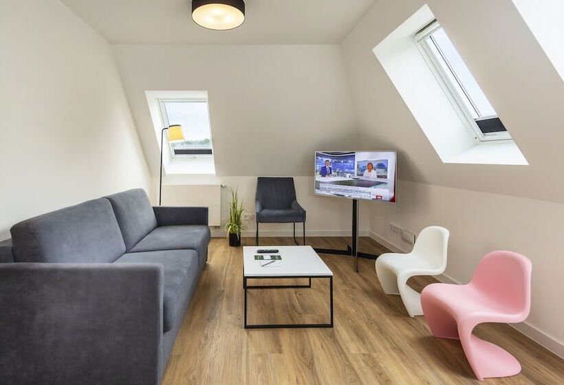 ホテル Lake House Plon