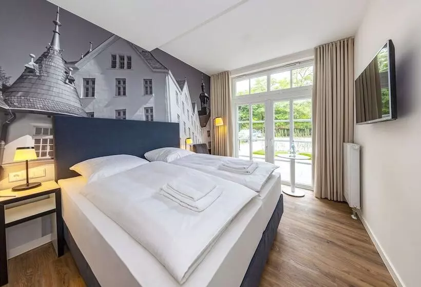 فندق Lake House Plon