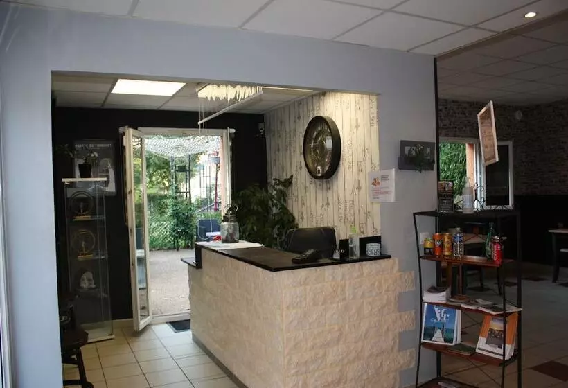 Отель Le Clos Des Médiévales