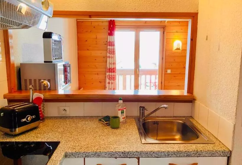 בית מלון כפרי Le Floralp