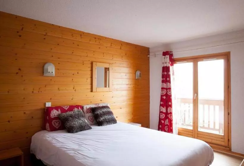 בית מלון כפרי Le Floralp