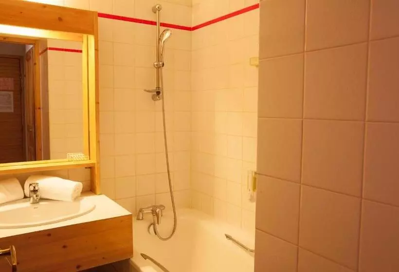 בית מלון כפרי Le Floralp