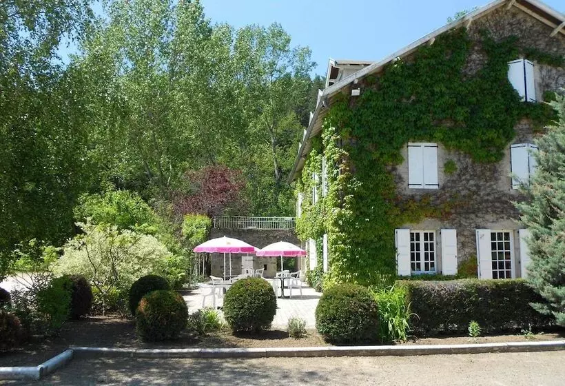 فندق Le Moulin De Barette