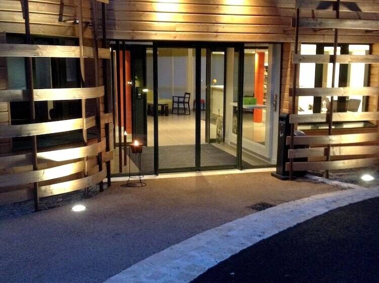 فندق Logis Domaine Du Moulin Cavier