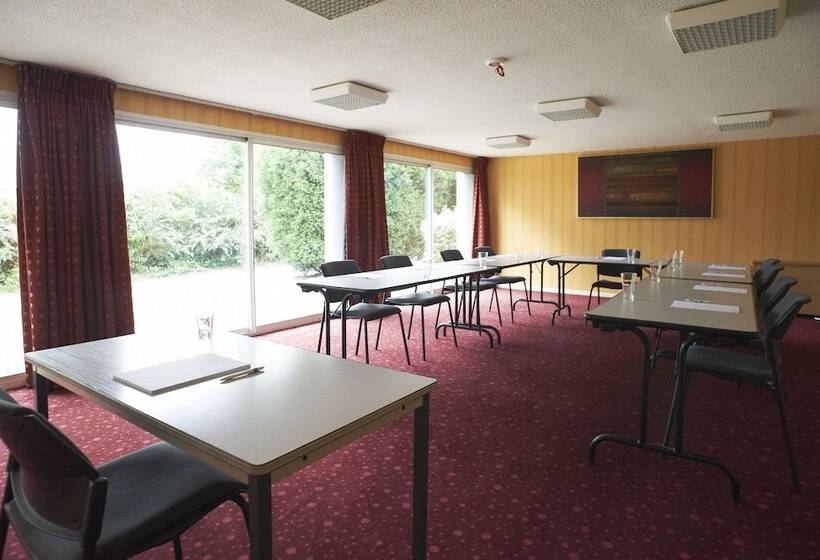 فندق Logis Domaine Du Moulin Cavier