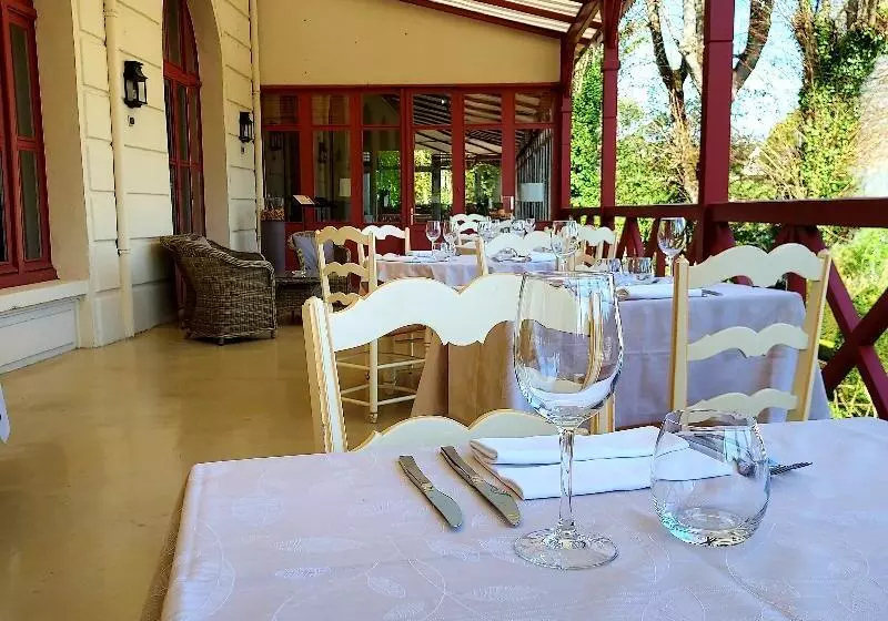 Hotell Les Loges Du Parc