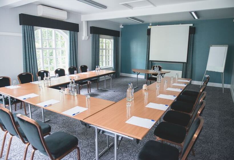 בית מלון כפרי Mere Court