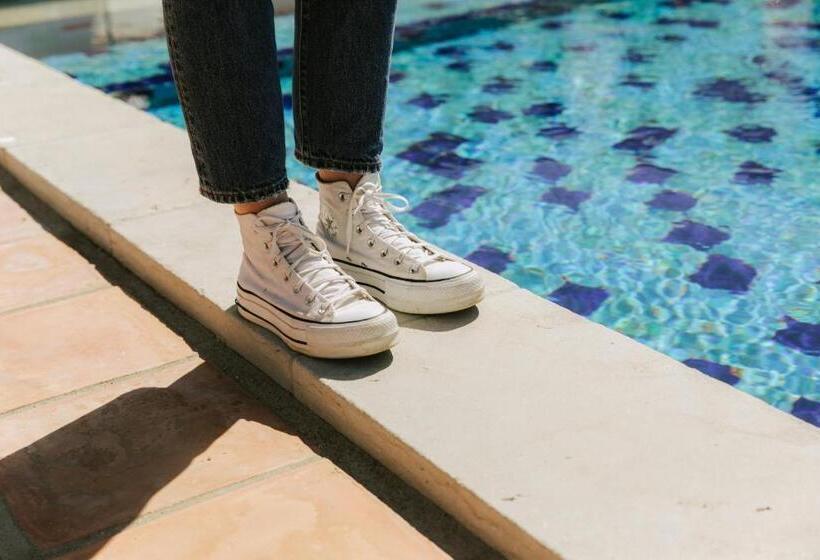 هتل Oustau Camarguen Hôtel & Spa