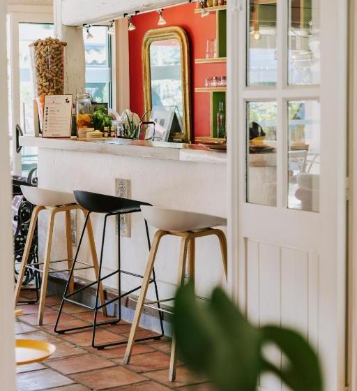 هتل Oustau Camarguen Hôtel & Spa