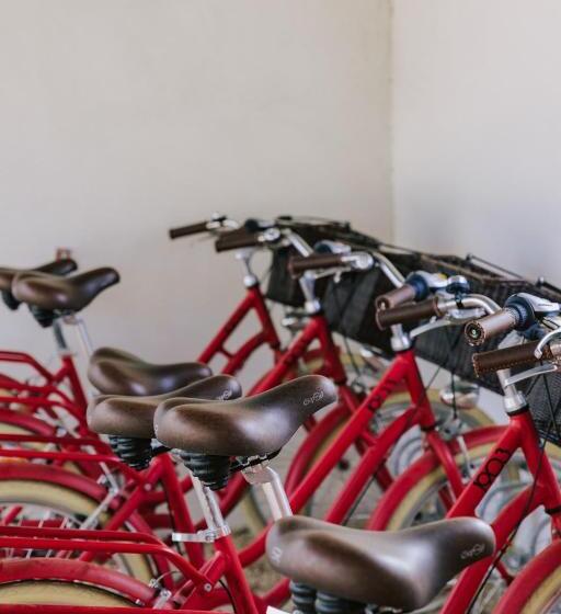 هتل Oustau Camarguen Hôtel & Spa