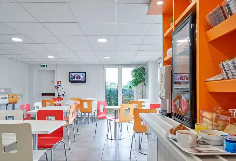 בית מלון כפרי Premiere Classe Nancy Sud Ludres