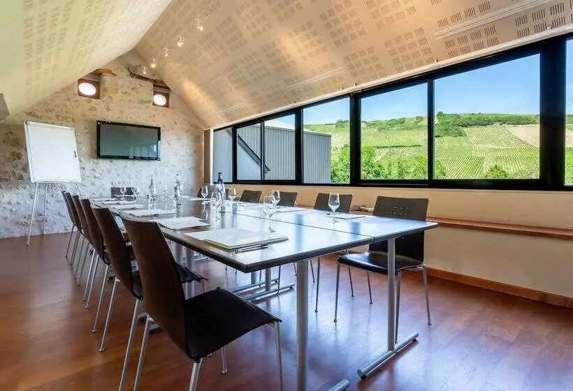 בית מלון כפרי Restaurant Famille Bourgeois  La Cote Des Monts Damnes