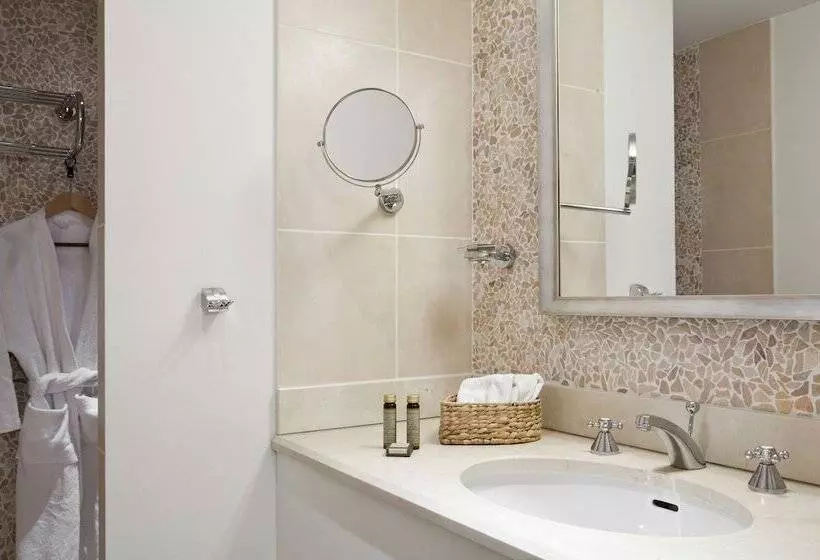 בית מלון כפרי Restaurant Famille Bourgeois  La Cote Des Monts Damnes