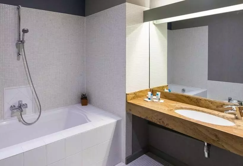 هتل Restaurant Gastronomique La Huchette