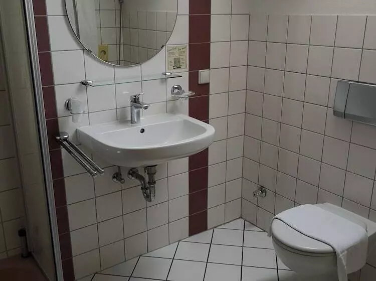 هتل Restaurant Petri Hof