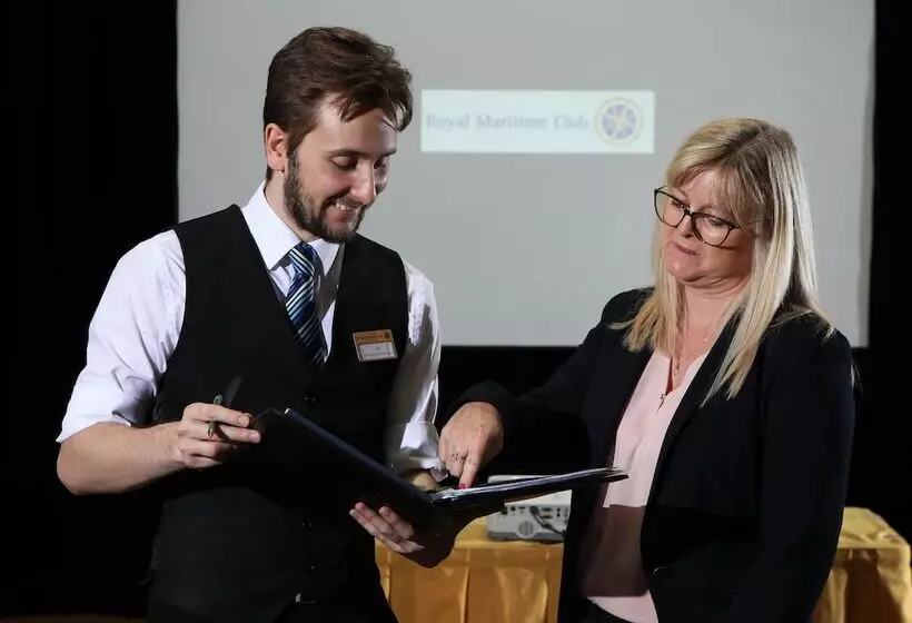 هتل Royal Maritime