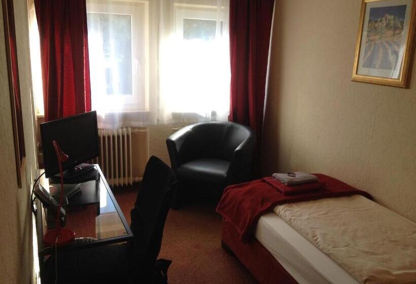 ホテル Saarland Lebach