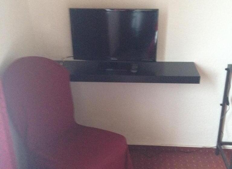 ホテル Saarland Lebach