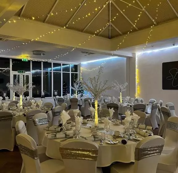 Отель St Andrews Town