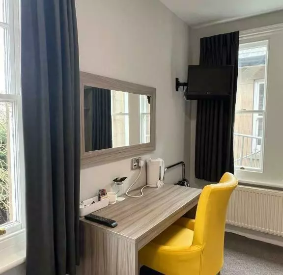 Отель St Andrews Town