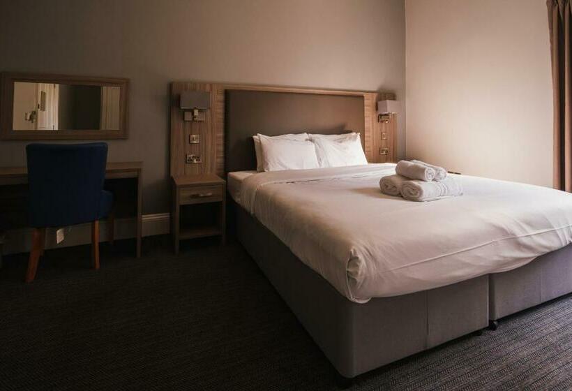 Отель St Andrews Town