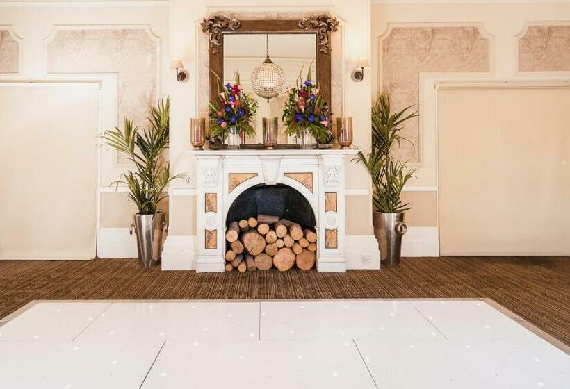 Отель St Andrews Town