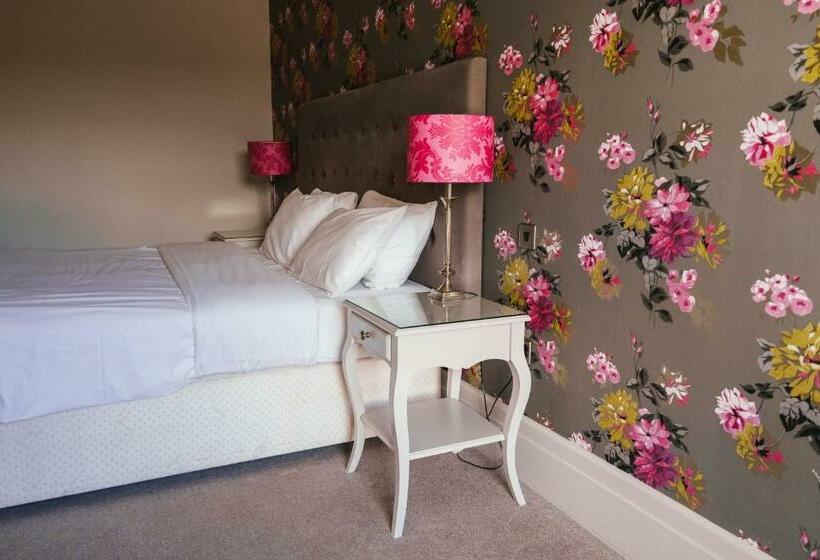 Отель St Andrews Town